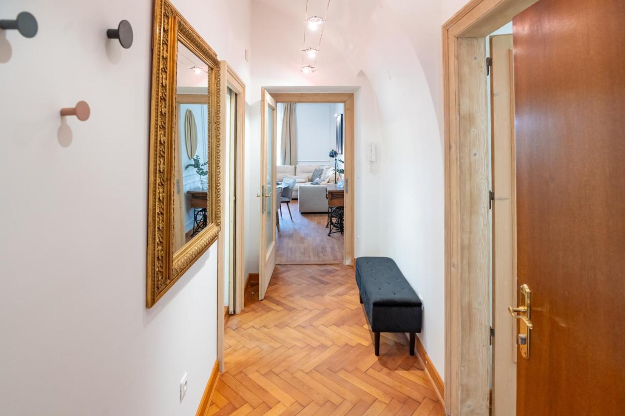 Apartment Breg - Old Town River Ljubljana Ngoại thất bức ảnh